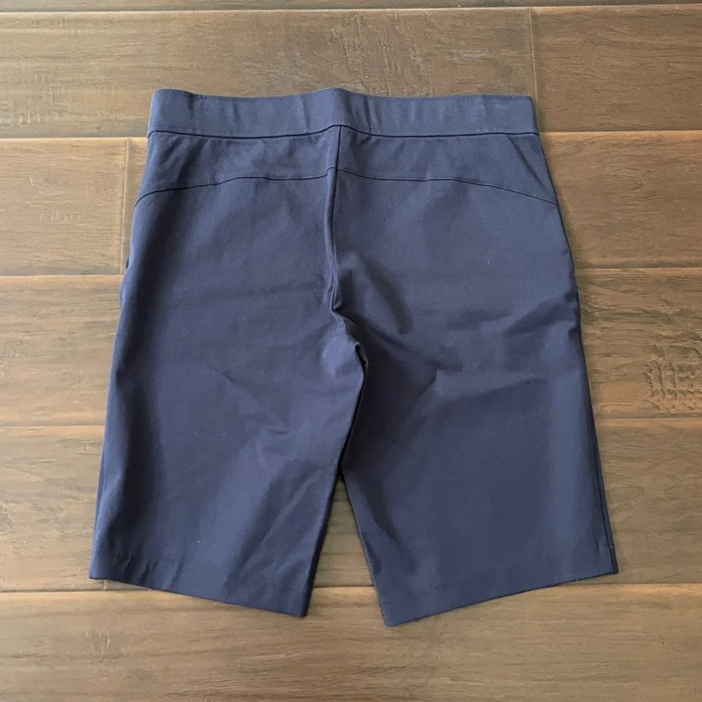 NWOT! L-RL Lauren Active Women's Pull-on Blue Bermuda Stretch Shorts Size 12. - Picture 2 of 7